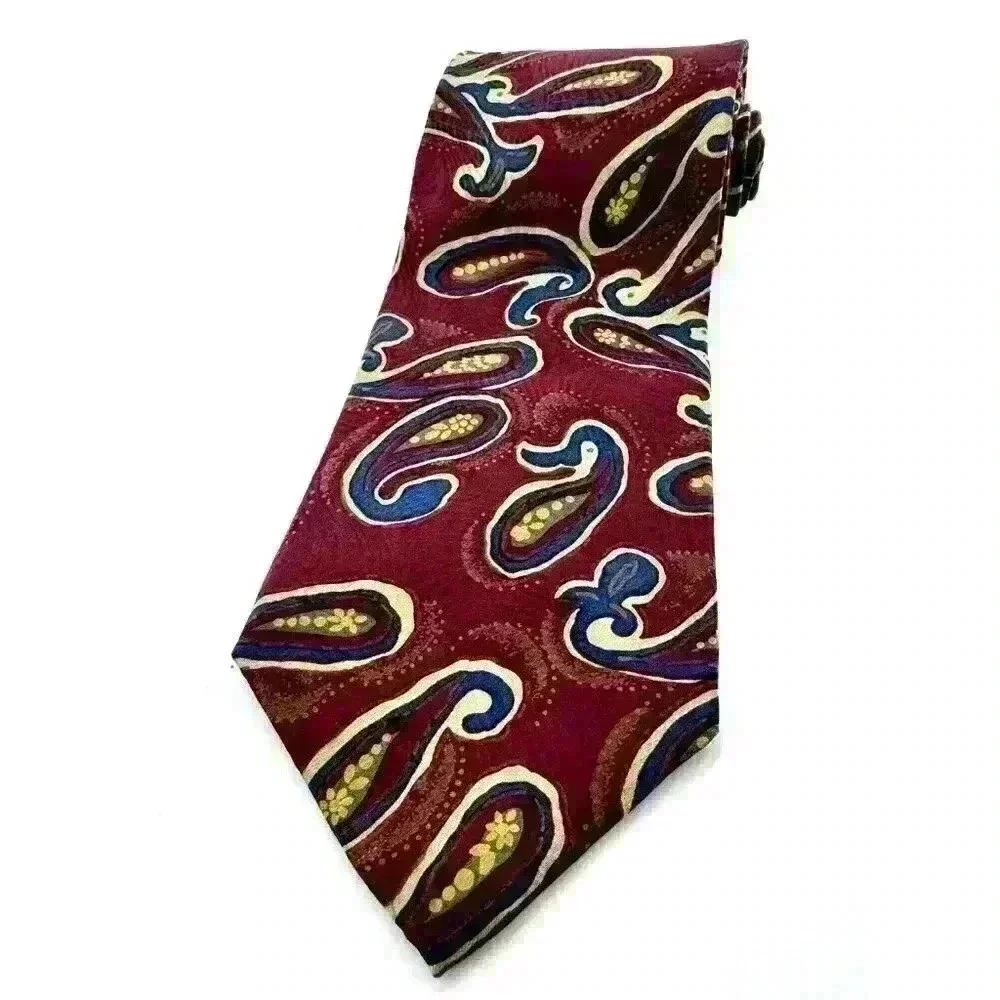 Milano All Silk Mens Tie Red 100% Silk Paisley Print 57” X‎ 3.5”